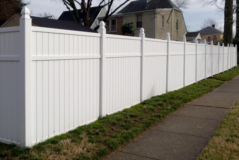 Vinyl Fence Repair Cost — Cost of Vinyl Fence Repair