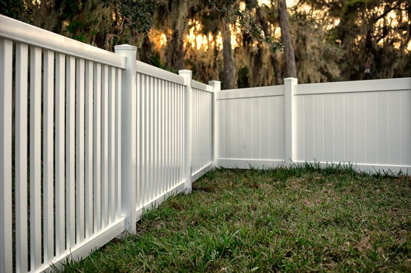 Vinyl Fence Repair Cost — Cost of Vinyl Fence Repair